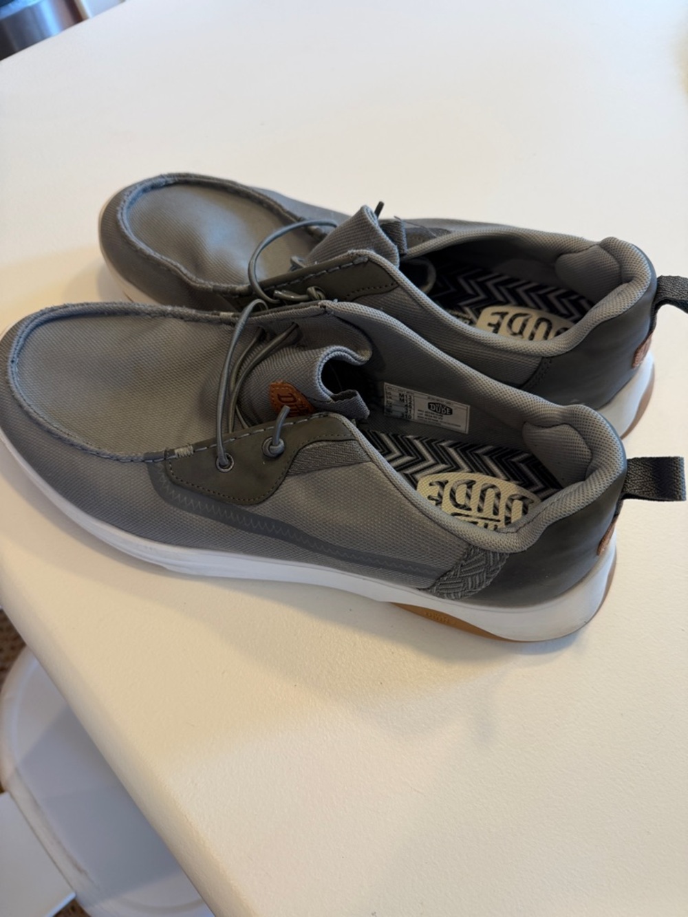Hey Dude Men's Gray Low-Top Lace-Up Shoes Sz 13.  Tub6